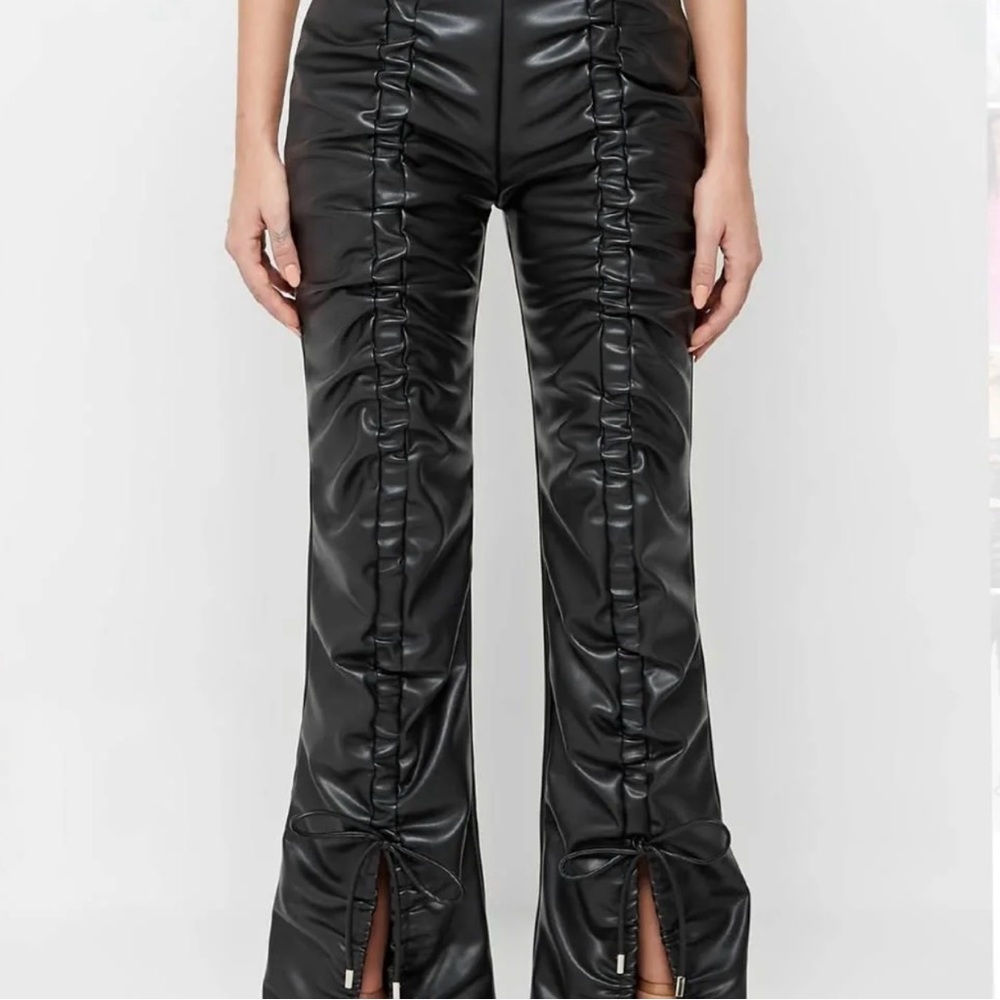 NWT Maniere De Voir Vegan Leather Ruched Trousers - Black Size US 4
